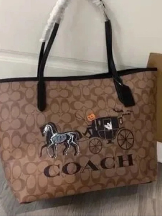 Coach Handbags - Coach bag
